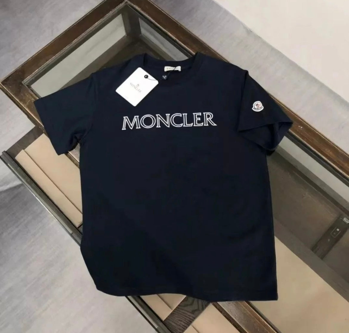 Moncler tshirt