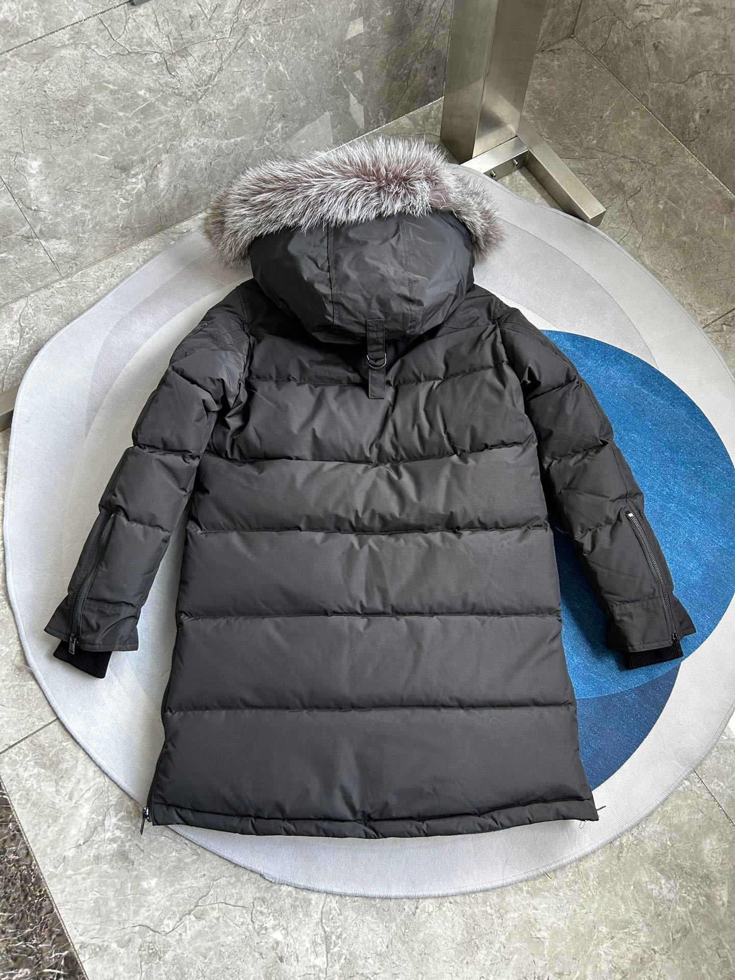 Moose knuckels down jacket