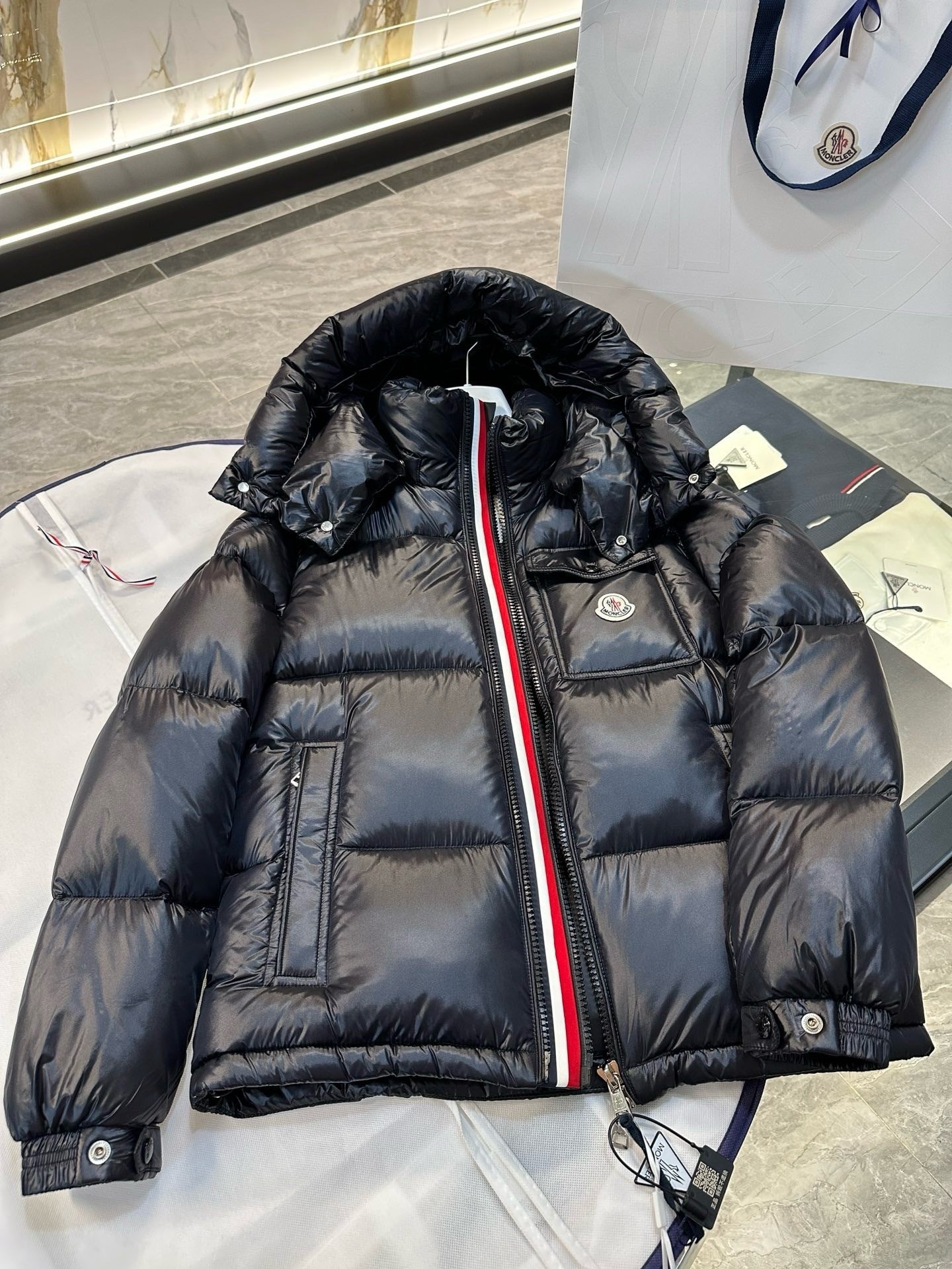 Moncler Maya